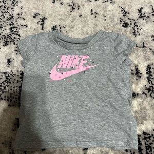 Nike toddler girls shirt